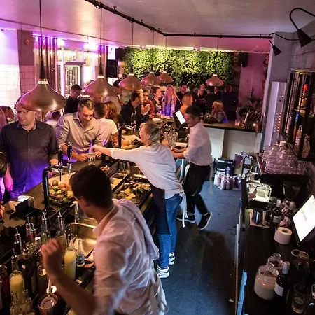 Delightful Location In Bustling Vesterbro Lejlighed