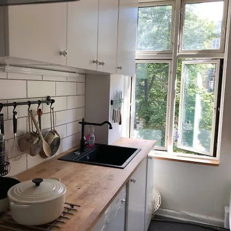 Apartment Delightful Location In Bustling Vesterbro Kopenhagen