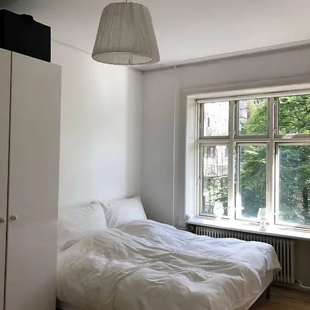 Apartment Delightful Location In Bustling Vesterbro